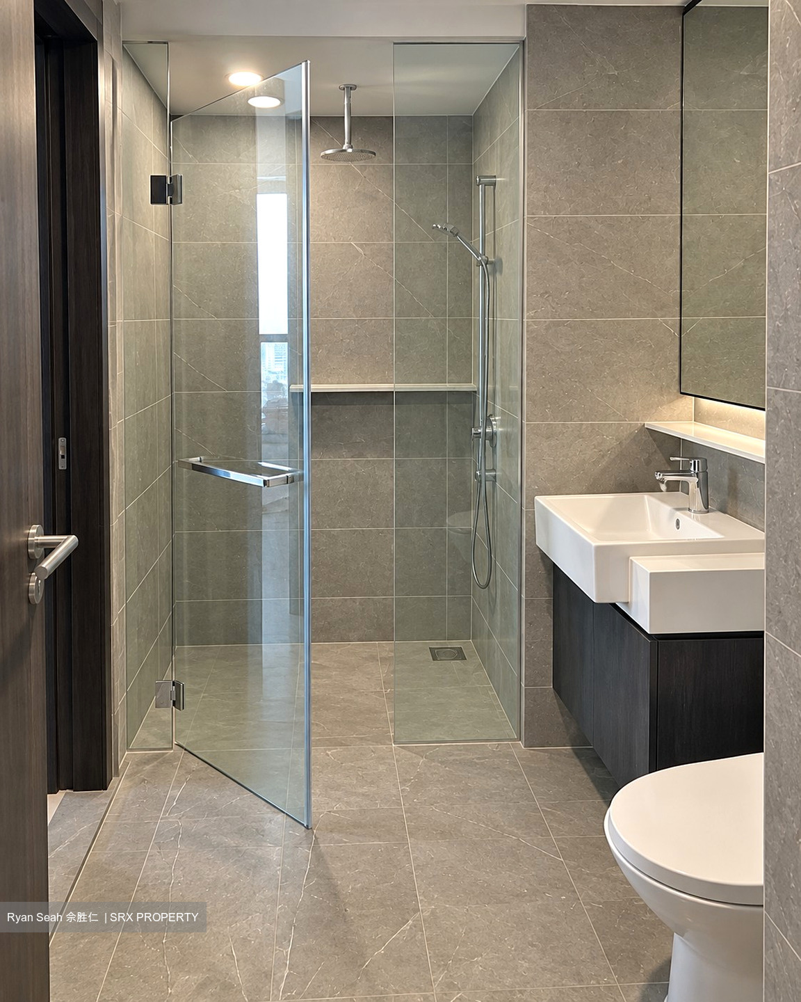 Riverfront Residences (D19), Apartment #621192231